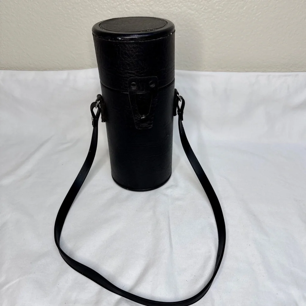 Unbranded Hard Lens Case 9